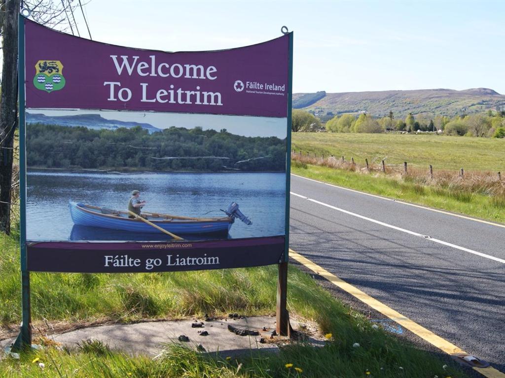Hotel Clancys Of Glenfarne Exterior foto