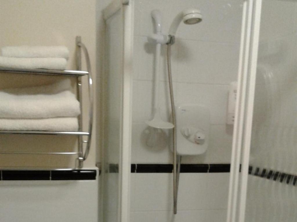 Hotel Clancys Of Glenfarne Habitación foto
